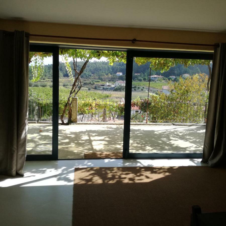 Casa Na Quinta De Valinhas Leilighet Vitorino dos Piães Eksteriør bilde