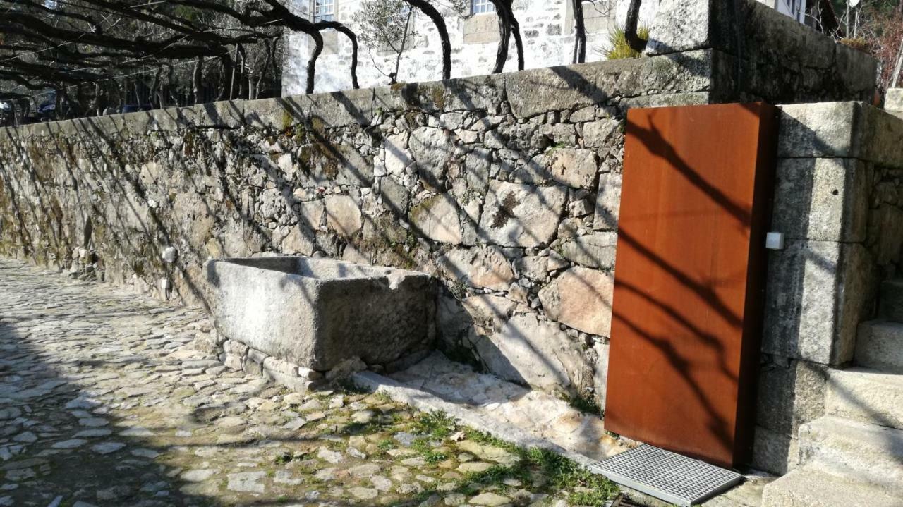 Casa Na Quinta De Valinhas Leilighet Vitorino dos Piães Eksteriør bilde